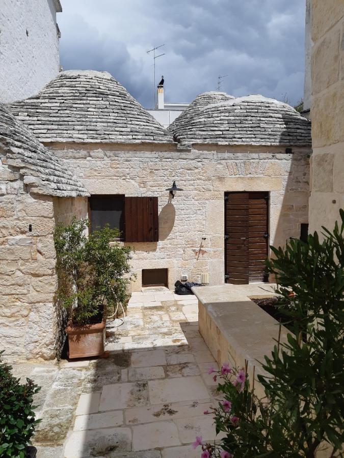 Alberobello Casa Vacanze - Pathos Tra I Trulli Villa Exterior photo